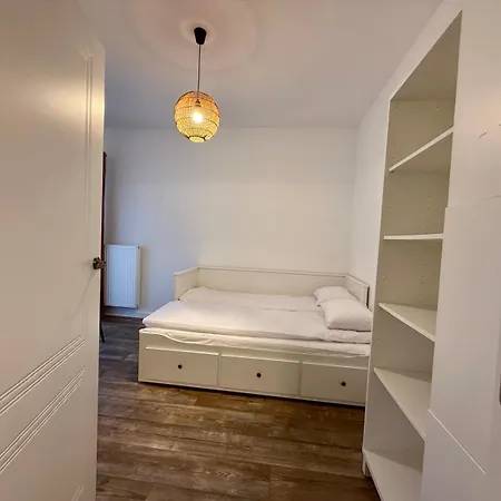 Appartamento Aluzyjna By Jumpinhere *